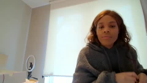 Snapshot of miamuffin8 chatting on December 21, 2024, 4:46 pm MiaMuffn online show from December 21, 2024, 4:46 pm