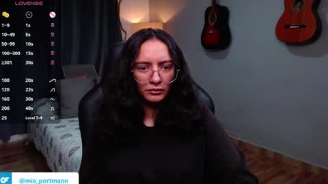 Snapshot of miaportman chatting on December 23, 2024, 9:16 am MIAPORTMANN online show from December 23, 2024, 9:16 am