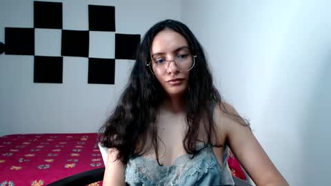 Snapshot of miaportman chatting on October 11, 2025, 3:21 pm MIAPORTMANN online show from October 11, 2025, 3:21 pm