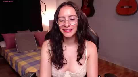 Snapshot of miaportman chatting on January 11, 2026, 4:56 pm MIAPORTMANN online show from January 11, 2026, 4:56 pm