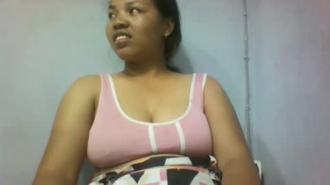 miarii online show from November 24, 2025, 6:07 pm