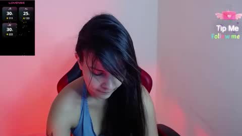 Snapshot of miarobinn_ chatting on November 25, 2025, 8:47 am miarobinn_ online show from November 25, 2025, 8:47 am