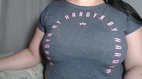 MiaSP online show from November 3, 2025, 12:35 am