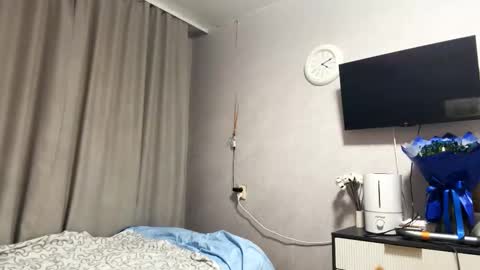 Snapshot of miasuszynski chatting on February 27, 2026, 5:35 pm Milana online show from February 27, 2026, 5:35 pm