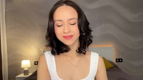 Mia online show from May 18, 2026, 7:58 am
