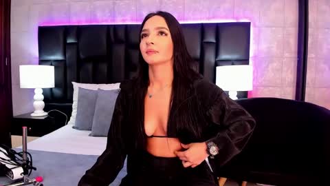 Snapshot of miasweetth chatting on February 21, 2025, 11:44 am Mia Sweetth online show from February 21, 2025, 11:44 am