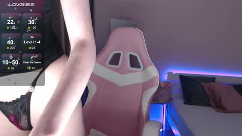 Snapshot of miatory chatting on November 18, 2025, 1:37 pm Sofia online show from November 18, 2025, 1:37 pm