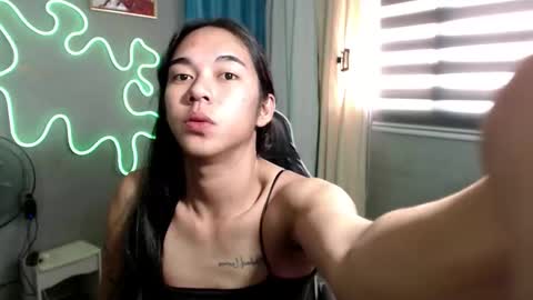 Mia online show from September 30, 2025, 7:57 am