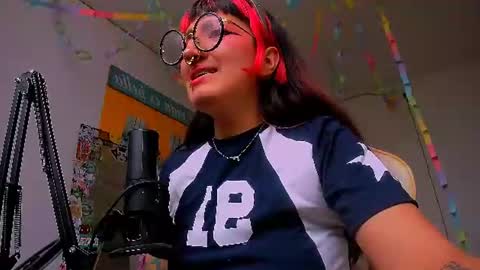 miauwunita online show from August 3, 2026, 8:34 pm