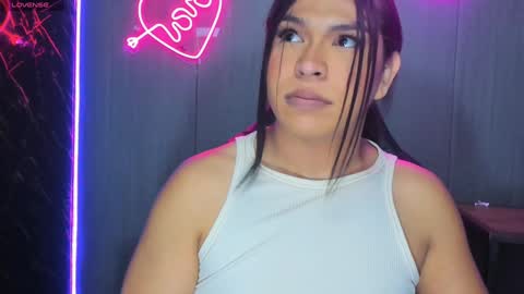 Miaa valentinaaa online show from December 20, 2024, 5:14 am