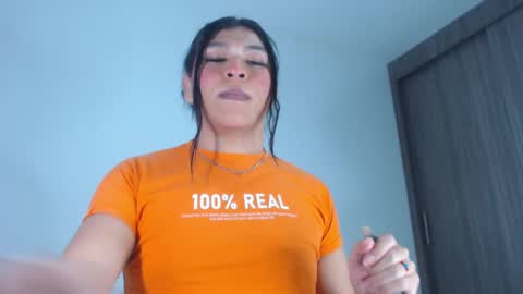 Miaa valentinaaa online show from January 3, 2025, 4:00 am