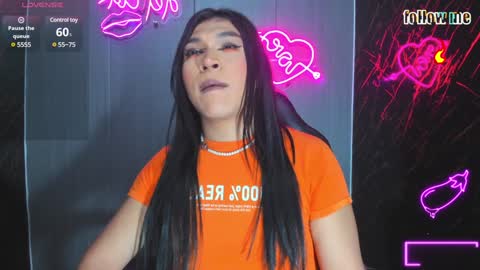 Miaa valentinaaa online show from January 20, 2025, 9:46 am