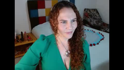 Snapshot of miavellvett chatting on October 5, 2025, 1:26 am miavellvett online show from October 5, 2025, 1:26 am