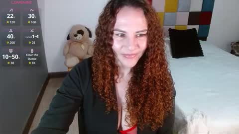 Snapshot of miavellvett chatting on October 13, 2025, 6:52 pm miavellvett online show from October 13, 2025, 6:52 pm