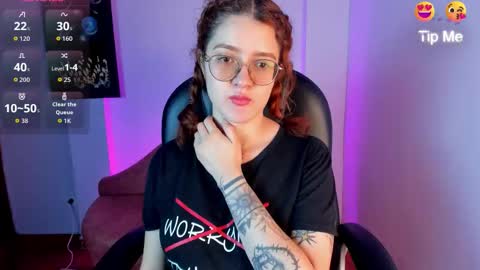 Mia winx  online show from March 25, 2026, 10:05 pm