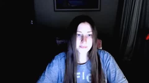 LuckyMia online show from April 5, 2026, 11:02 pm