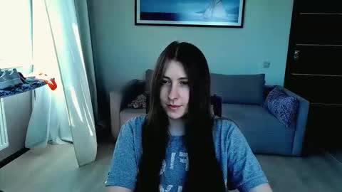 LuckyMia online show from May 7, 2026, 1:16 pm