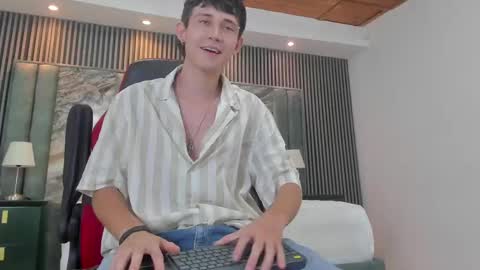 Michael online show from September 16, 2025, 6:42 pm