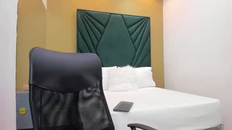 Michael online show from December 21, 2025, 12:56 pm