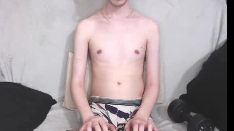 Snapshot of michael_danymans chatting on February 12, 2025, 12:27 am Michael online show from February 12, 2025, 12:27 am