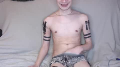 Snapshot of michael_danymans chatting on February 2, 2026, 1:54 pm Michael online show from February 2, 2026, 1:54 pm