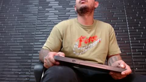 Michael Daviss online show from January 18, 2025, 1:51 pm