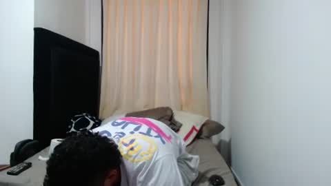 Snapshot of michael_daviss1 chatting on June 14, 2026, 5:15 pm Michael Daviss online show from June 14, 2026, 5:15 pm