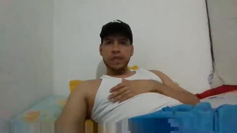 Snapshot of michael_jonessss chatting on October 6, 2025, 2:31 am Michael Jones Modelo Independiente online show from October 6, 2025, 2:31 am