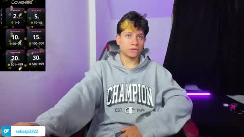 michael independent model  online show from October 7, 2025, 11:02 pm