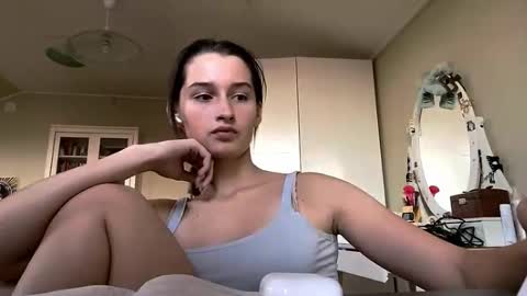 Snapshot of michael_pors chatting on October 4, 2025, 2:37 pm Emily online show from October 4, 2025, 2:37 pm