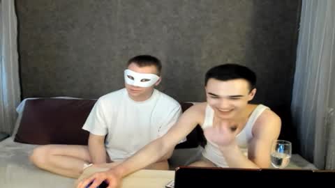 Snapshot of michael_thom2 chatting on February 13, 2026, 8:38 pm Dark side online show from February 13, 2026, 8:38 pm