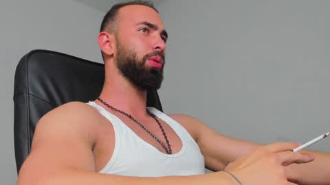 Snapshot of michaelevansx chatting on December 28, 2024, 9:19 pm MichaelEvansx online show from December 28, 2024, 9:19 pm