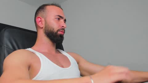 Snapshot of michaelevansx chatting on December 29, 2024, 12:20 am MichaelEvansx online show from December 29, 2024, 12:20 am