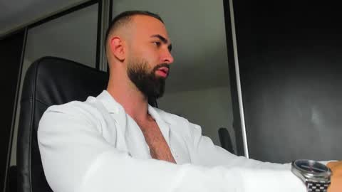 Snapshot of michaelevansx chatting on March 5, 2025, 9:59 pm MichaelEvansx online show from March 5, 2025, 9:59 pm