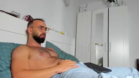 Snapshot of michaelevansx chatting on September 22, 2025, 8:00 pm MichaelEvansx online show from September 22, 2025, 8:00 pm