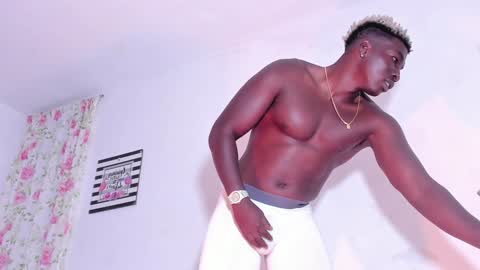 Snapshot of michaell_james chatting on December 17, 2024, 12:34 am Michaell online show from December 17, 2024, 12:34 am