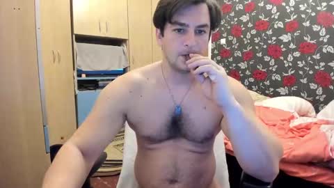 michaelragnar90 online show from December 22, 2024, 9:33 am