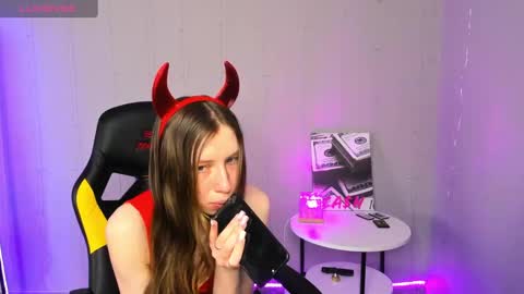 michele_mack online show from February 5, 2025, 3:02 am