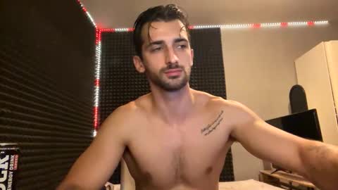 michelemagnetico online show from September 30, 2025, 11:21 pm