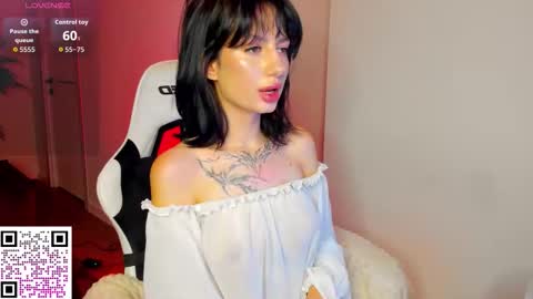 Snapshot of michelle_murray chatting on November 7, 2025, 9:53 am ichelle online show from November 7, 2025, 9:53 am