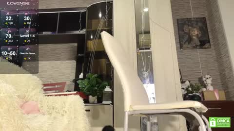 Snapshot of michelle_roze chatting on February 15, 2025, 11:36 pm Michelle online show from February 15, 2025, 11:36 pm