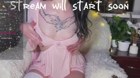 Snapshot of michelle_roze chatting on September 11, 2025, 5:40 am Michelle online show from September 11, 2025, 5:40 am