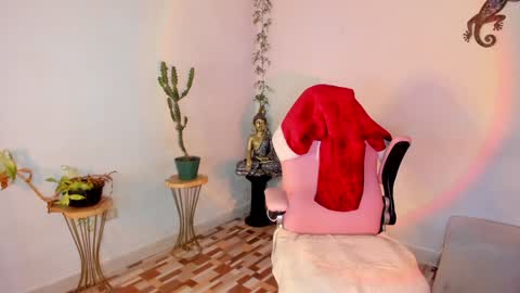 Snapshot of michelleastro chatting on December 25, 2024, 12:16 am Michelle Ramirez online show from December 25, 2024, 12:16 am