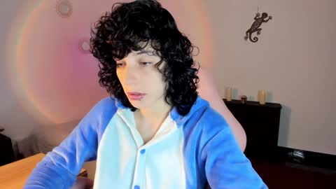 Snapshot of michelleastro chatting on February 3, 2025, 8:46 am Michelle Ramirez online show from February 3, 2025, 8:46 am