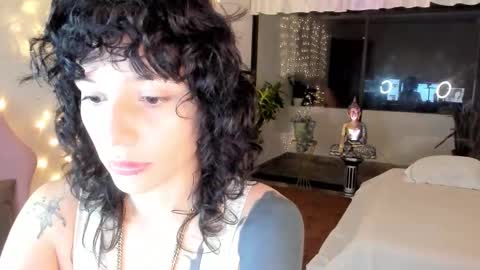 Snapshot of michelleastro chatting on October 12, 2025, 4:44 am Michelle Ramirez online show from October 12, 2025, 4:44 am