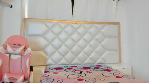 michelleblair1 online show from July 8, 2026, 12:31 pm
