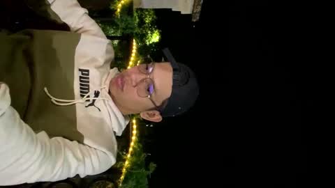 michelletstar online show from December 9, 2024, 3:18 am