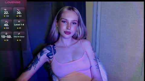 Snapshot of michellevelour chatting on July 7, 2026, 5:17 pm Michelle online show from July 7, 2026, 5:17 pm
