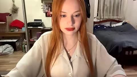 Foxy online show from February 5, 2026, 6:23 pm