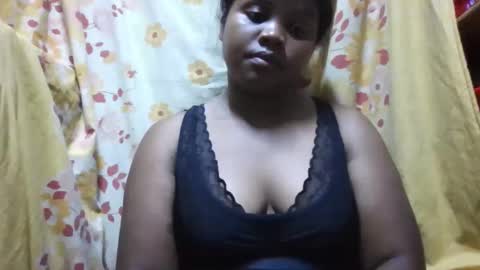 Snapshot of michou61 chatting on November 18, 2025, 6:34 pm michou61 online show from November 18, 2025, 6:34 pm